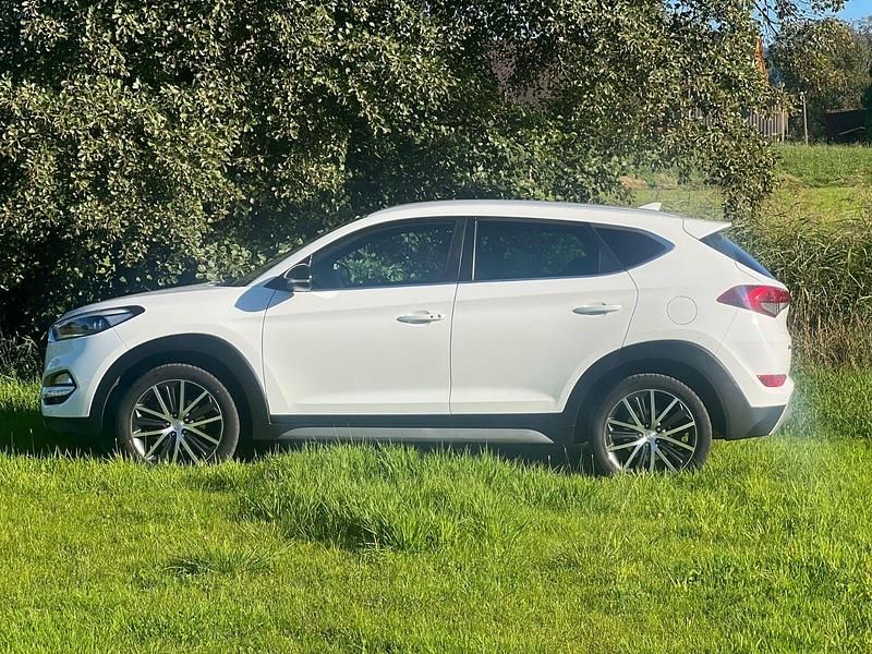 Gebraucht Hyundai Tucson Passion 177 PS (130 kW) 2018 Weiß SUV