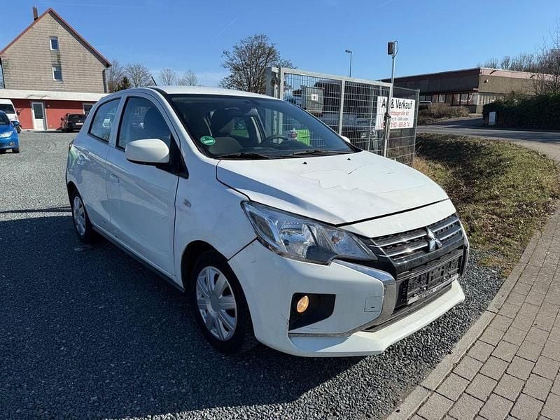 Gebraucht Mitsubishi Space Star 71 PS (52 kW) 2021 Weiß Limousine