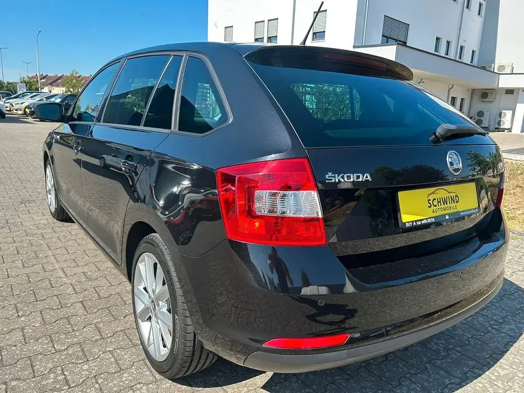 Gebraucht Skoda Rapid Drive 86 PS (63 kW) 2014 Schwarz Kleinwagen