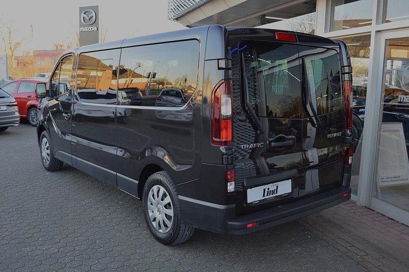 Gebraucht Renault Trafic Expression 121 PS (88 kW) 2019 Schwarz Van / Kleinbus