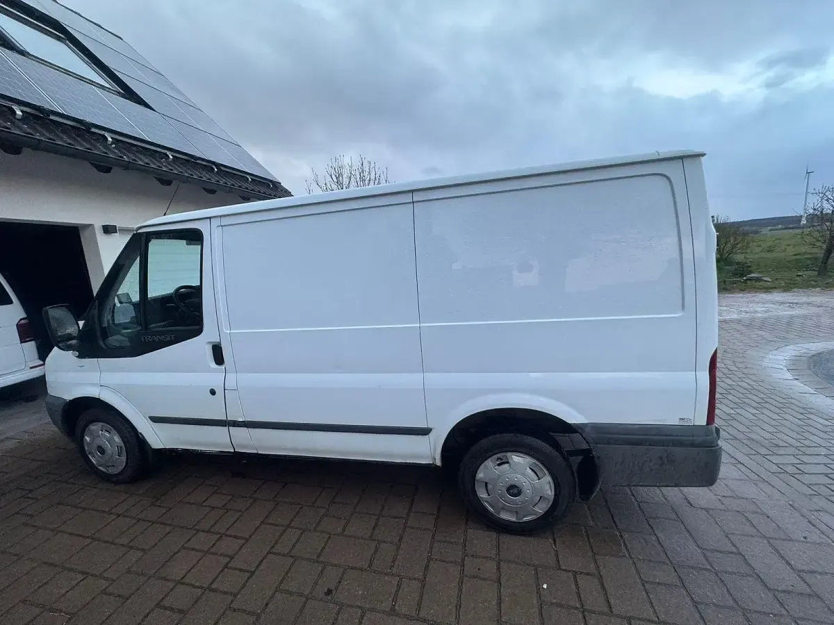 Gebraucht Ford Transit 86 PS (63 kW) 2010 Weiß Van / Kleinbus