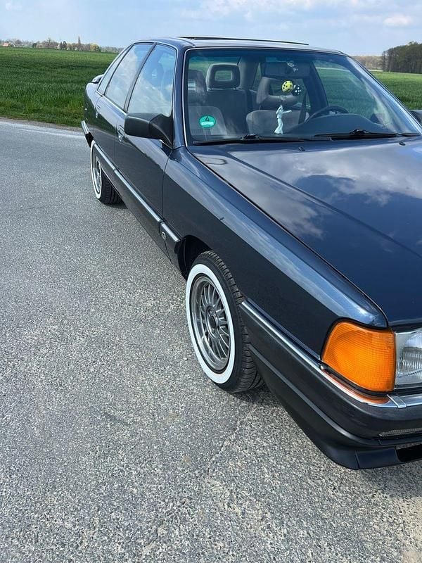 Usata Audi 100 133 CV (97 kW) 1990 Blu Berlina