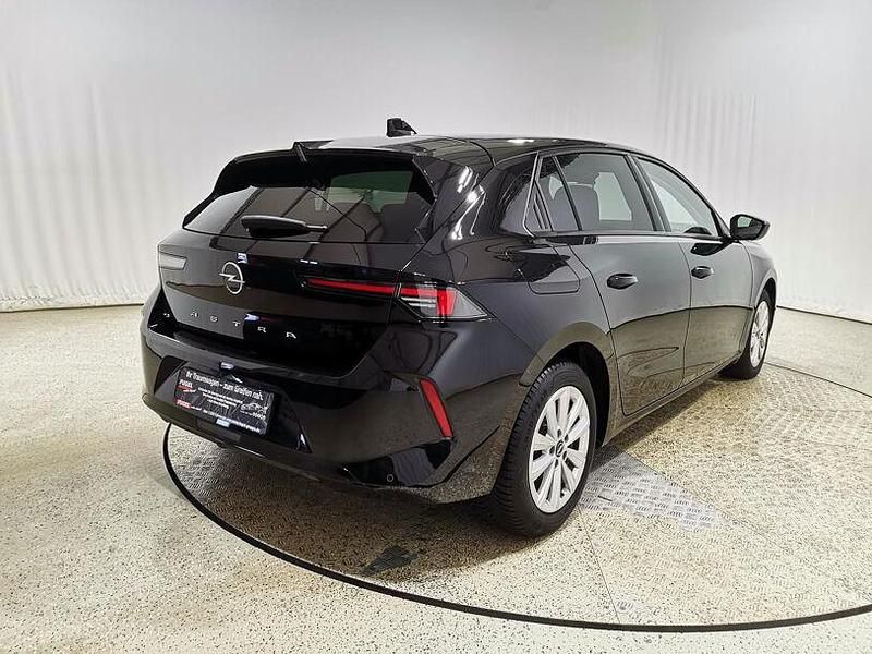 Gebraucht Opel Astra Elegance 131 PS (96 kW) 2023 Karbon schwarz (metallic) Limousine