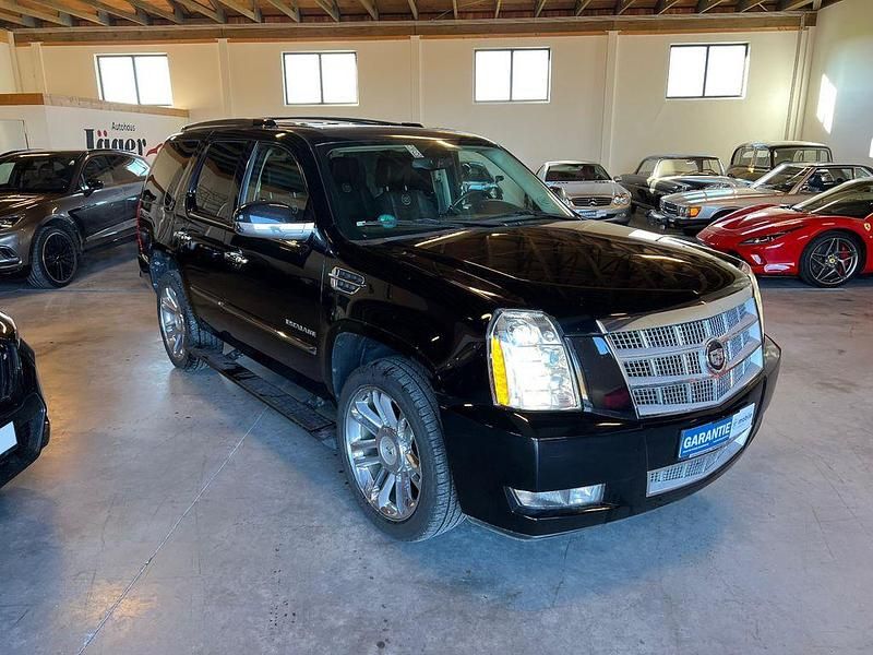 Gebraucht Cadillac Escalade 409 PS (300 kW) 2011 Schwarz SUV