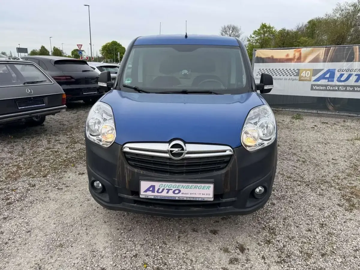 Używany Opel Combo Edition 95 KM (69 kW) 2018 Niebieski Minivan