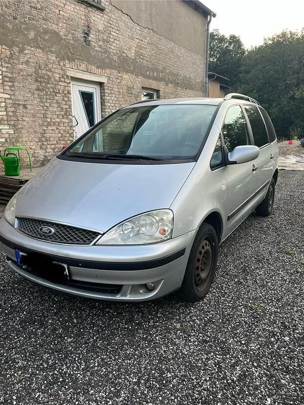 Silber Gebraucht 2006 Ford Galaxy Van / Kleinbus | 1.950 € (Guter Preis) - Bild 1/4