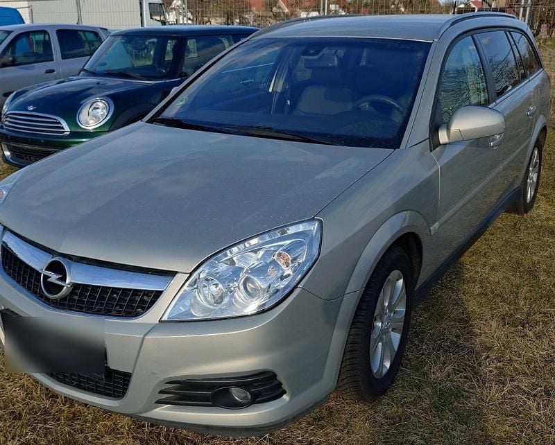 Gebraucht Opel Vectra 140 PS (102 kW) 2008 Silber Kombi