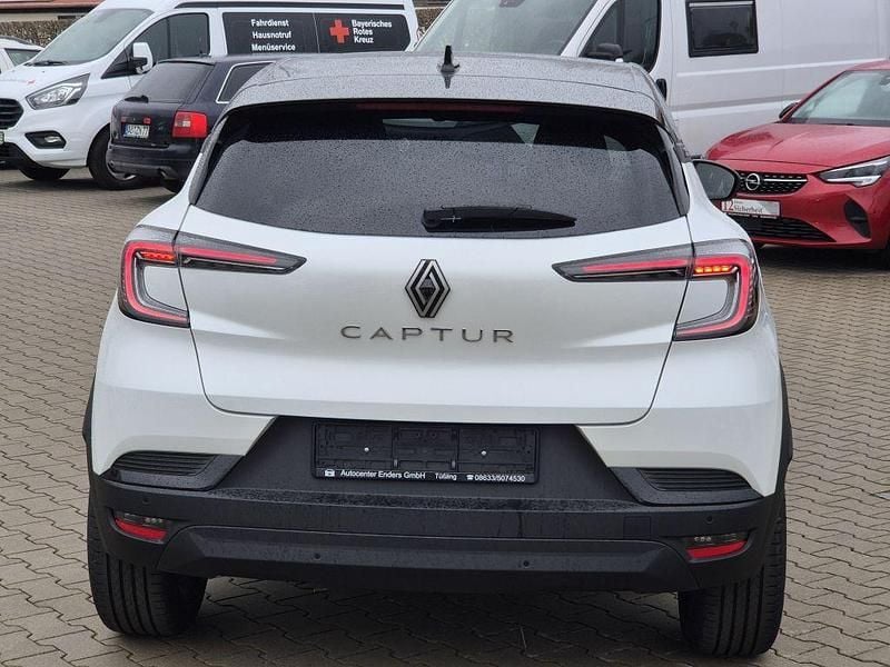 Neu Renault Captur Techno 140 PS (102 kW) 2026 Weiß SUV