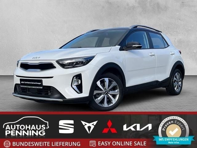 Gebraucht Kia Stonic Vision 101 PS (74 kW) 2023 Bud) schneeweiss/schwarz (weiss SUV