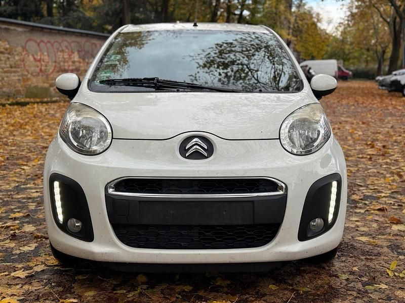 Weiß Gebraucht 2013 Citroën C1 Kleinwagen | 2.499 € (Fairer Preis) - Bild 1/4