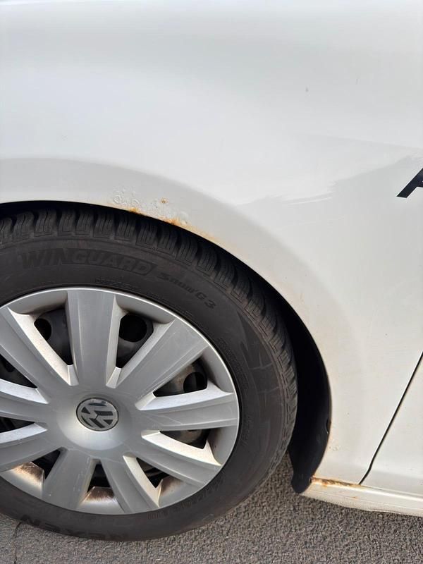 Gebraucht VW Golf VI 102 PS (75 kW) 2010 Weiß Kleinwagen