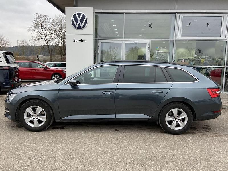 Gebraucht Skoda Superb 150 PS (110 kW) 2021 Grau Kombi