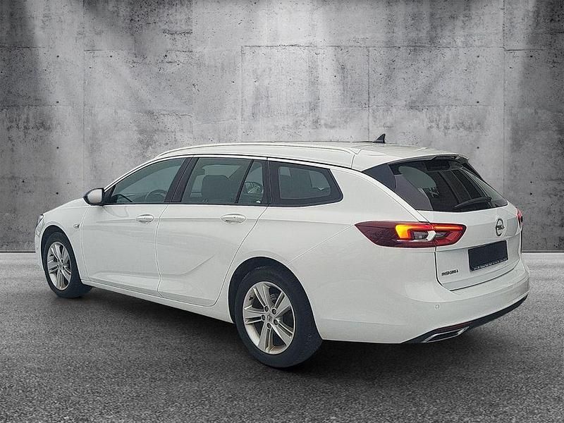 Gebraucht Opel Insignia Business 174 PS (127 kW) 2022 Weiß Kombi