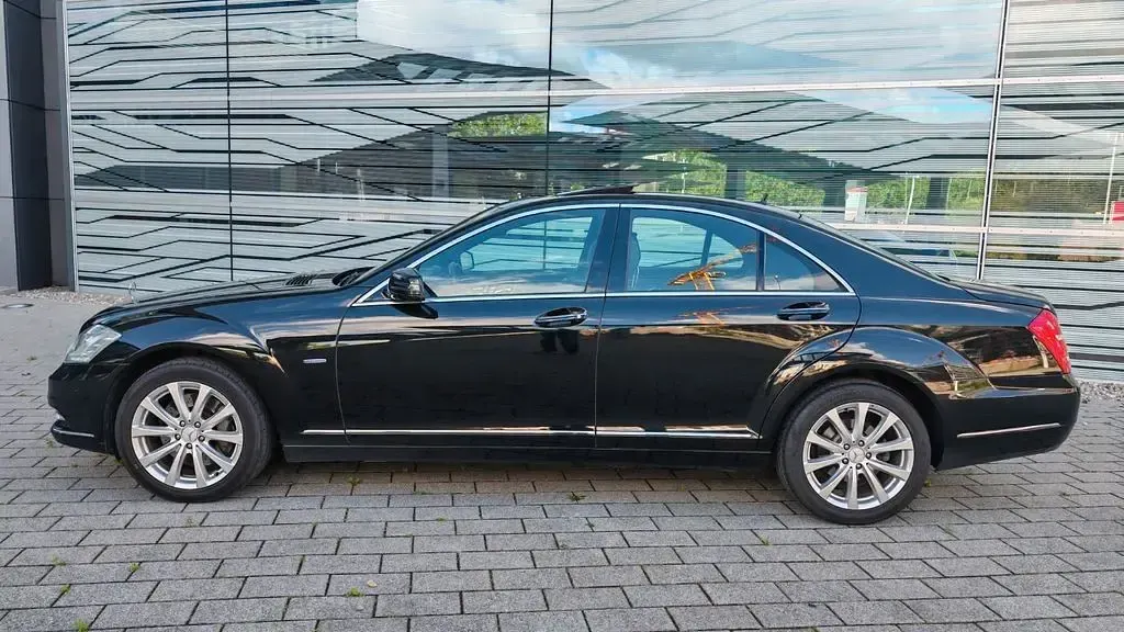 Gebraucht Mercedes S350 258 PS (189 kW) 2012 Schwarz Limousine