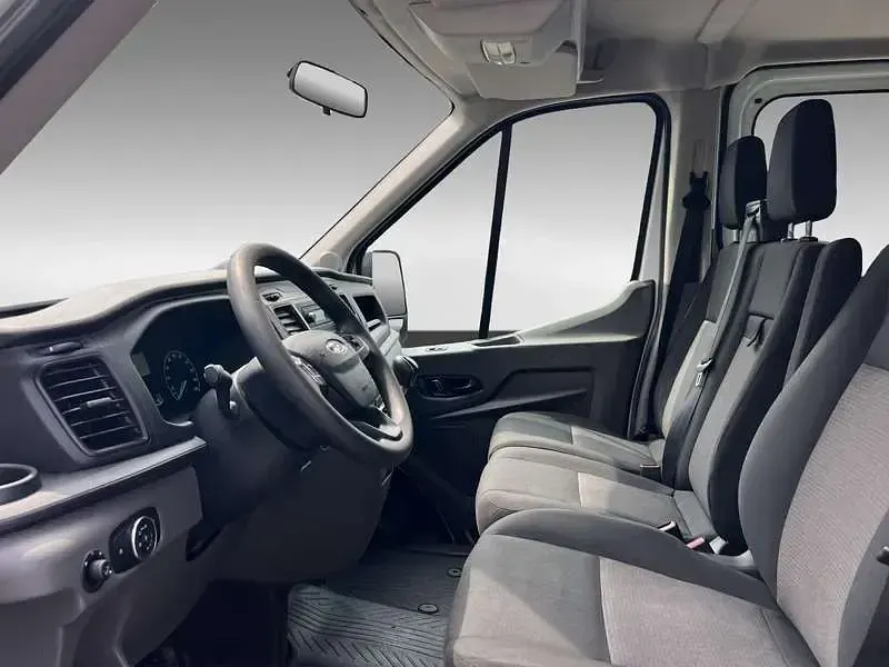 Gebraucht Ford Transit Trend 170 PS (125 kW) 2021 Weiß Van