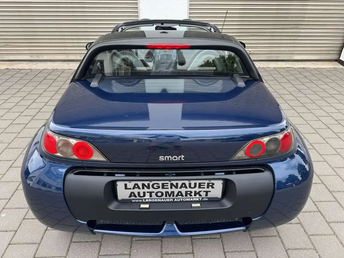Gebraucht Smart Roadster 61 PS (44 kW) 2003 Sicherheitszelle schwarz Cabrio