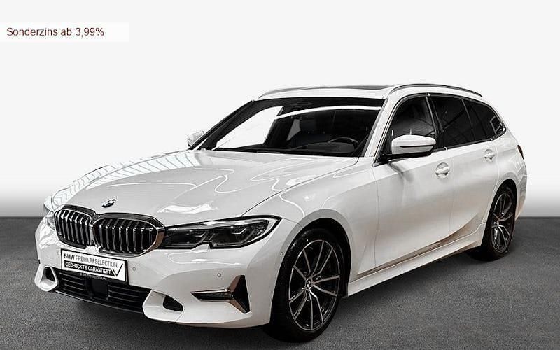Weiß Gebraucht 2020 BMW 320 Luxury Line Kombi | 27.990 € (Etwas zu teuer) - Bild 1/4