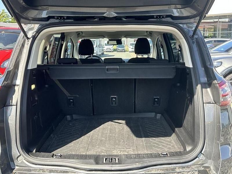 Gebraucht Ford S-MAX Titanium 150 PS (110 kW) 2018 Grau Van / Kleinbus