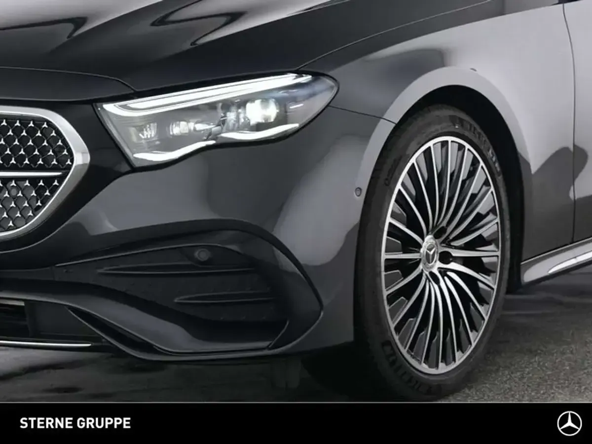 Gebraucht Mercedes E300 AMG 313 PS (230 kW) 2025 Lack graphitgrau Kombi