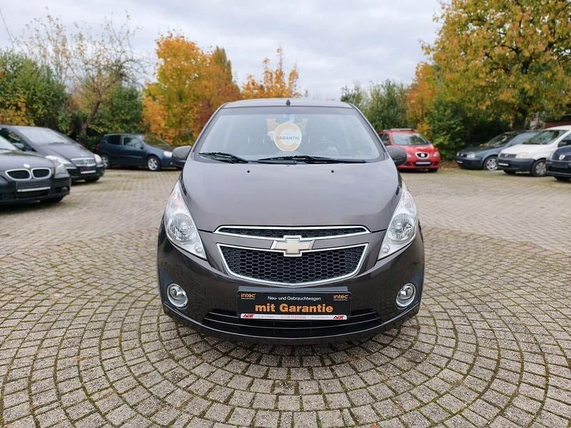 Second-hand Chevrolet Spark 68 CP (50 kW) 2011 Maro Hatchback