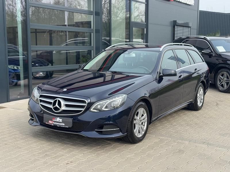 Gebraucht Mercedes E250 204 PS (150 kW) 2016 Blau Kombi