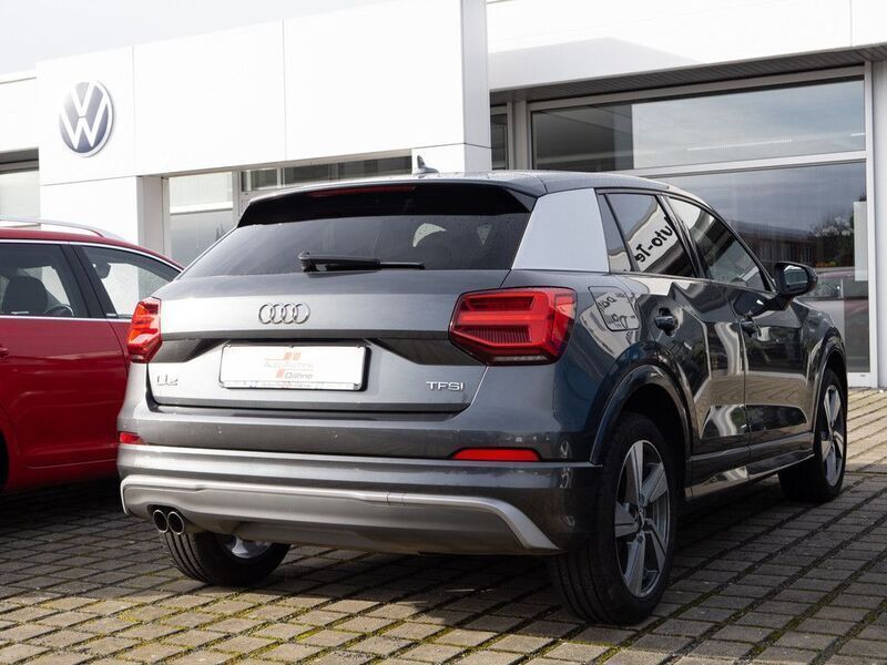 Gebraucht Audi Q2 Sport 150 PS (110 kW) 2017 Grau SUV