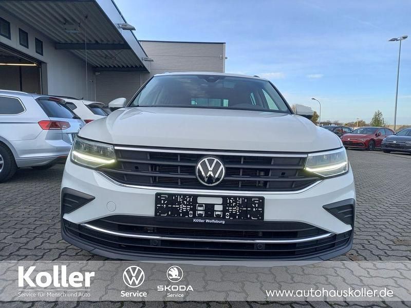 Gebraucht VW Tiguan 150 PS (110 kW) 2021 Weiß SUV