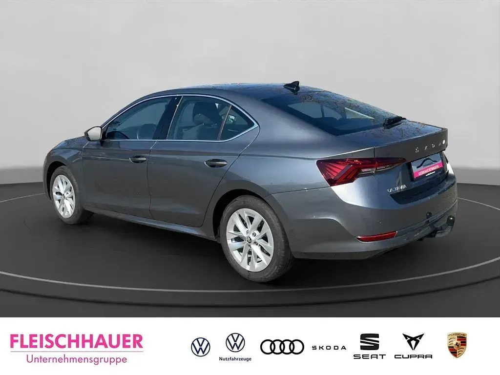 Gebraucht Skoda Octavia Style 204 PS (150 kW) 2023 Grau Limousine