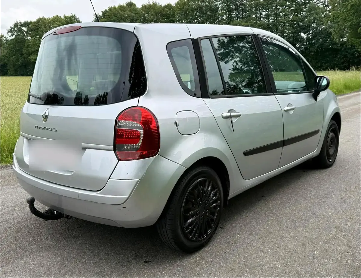 Gebraucht Renault Modus 75 PS (55 kW) 2010 Silber Van / Kleinbus