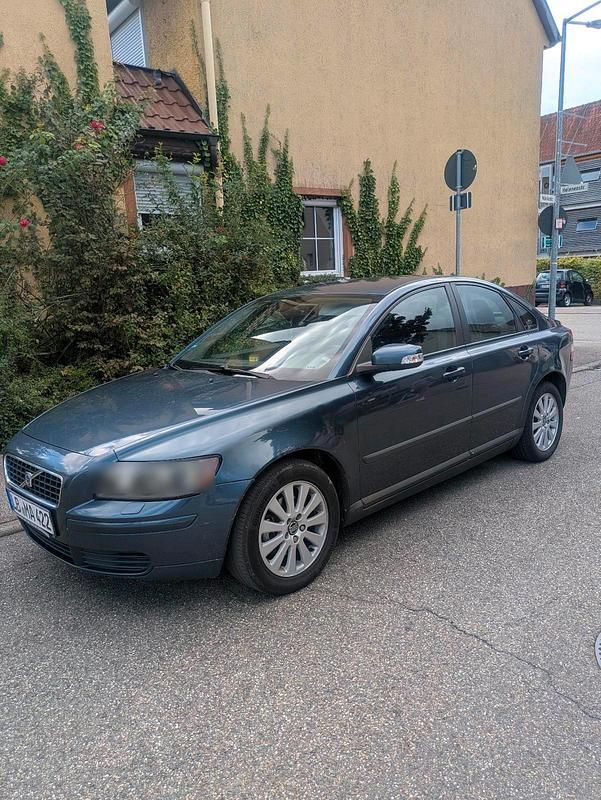 Blau Gebraucht 2007 Volvo S40 Limousine | 2.450 € - Bild 1/4