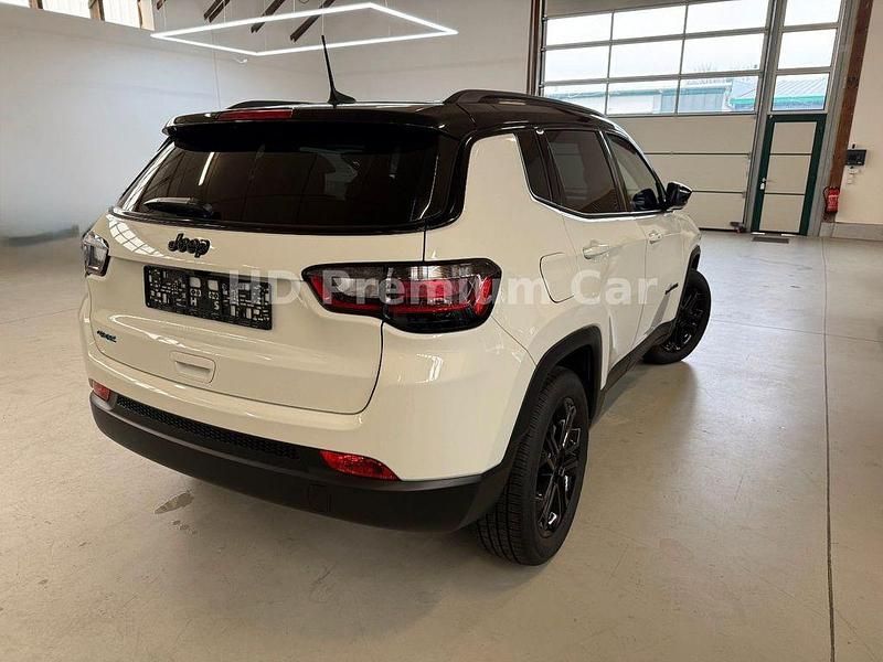 Gebraucht Jeep Compass Limited 179 PS (131 kW) 2022 Weiß SUV