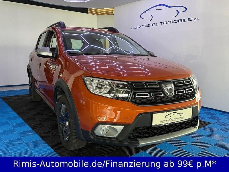 Gebraucht Dacia Sandero Celebration 90 PS (66 kW) 2017 Orange SUV