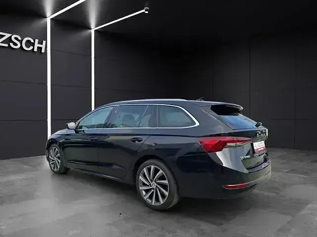 Gebraucht Skoda Octavia First Edition 150 PS (110 kW) 2020 Schwarz Kombi