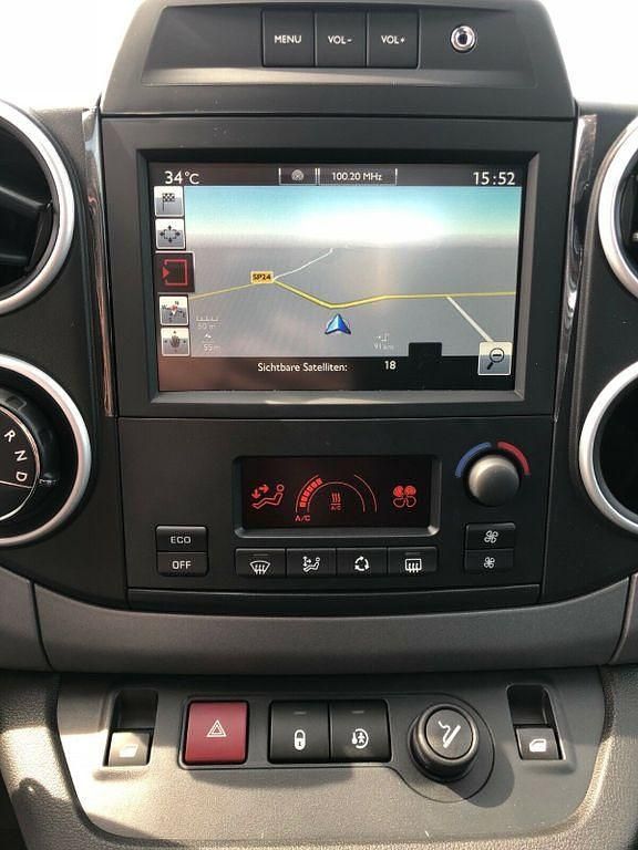 Gebraucht Peugeot Partner Tepee 49 kW (67 PS) 2018 Weiß Van / Kleinbus