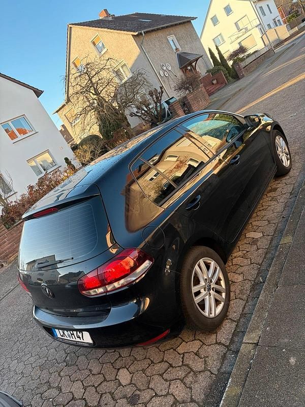 Schwarz Gebraucht 2009 VW Golf Limousine | 4.000 € - Bild 1/4