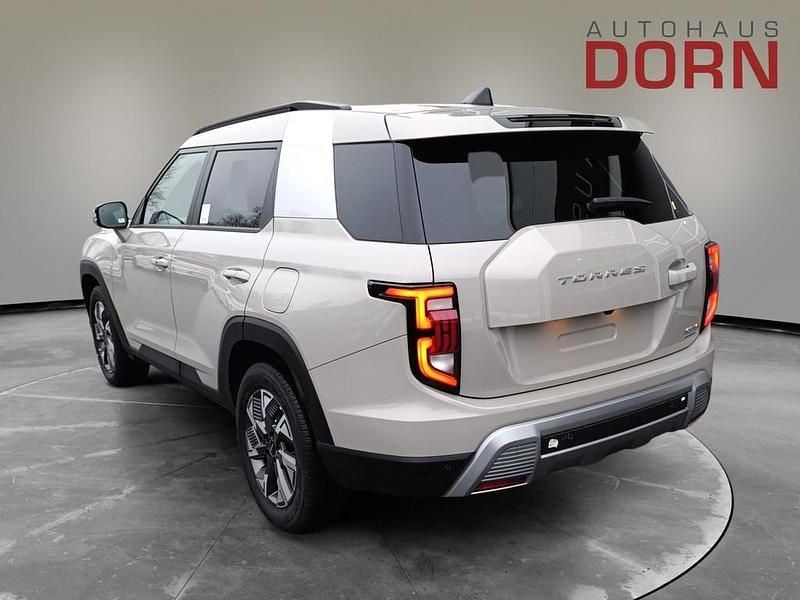 Ny KGM Torres 204 HK (150 kW) 2026 Beige SUV