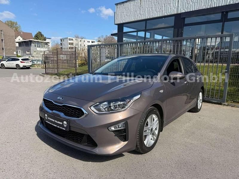 Usata Kia Ceed 101 CV (74 kW) 2019 Marrone Utilitaria