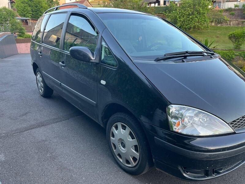 Schwarz Gebraucht 2004 Ford Galaxy Van / Kleinbus | 500 € (Superpreis) - Bild 1/4