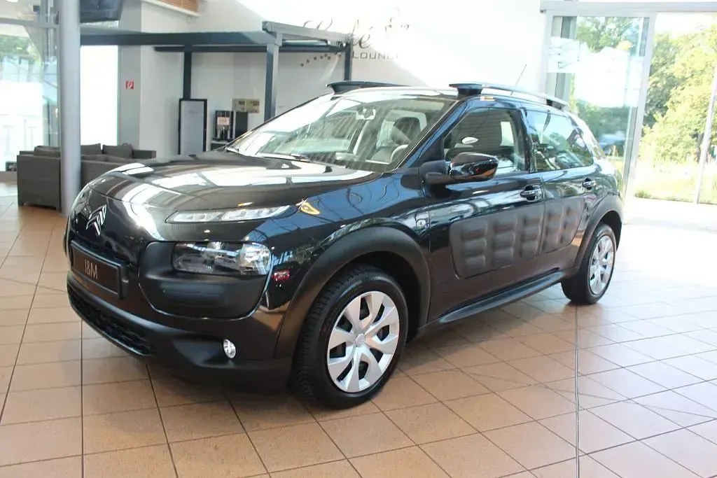 Gebraucht Citroën C4 Feel 82 PS (60 kW) 2018 Schwarz Limousine