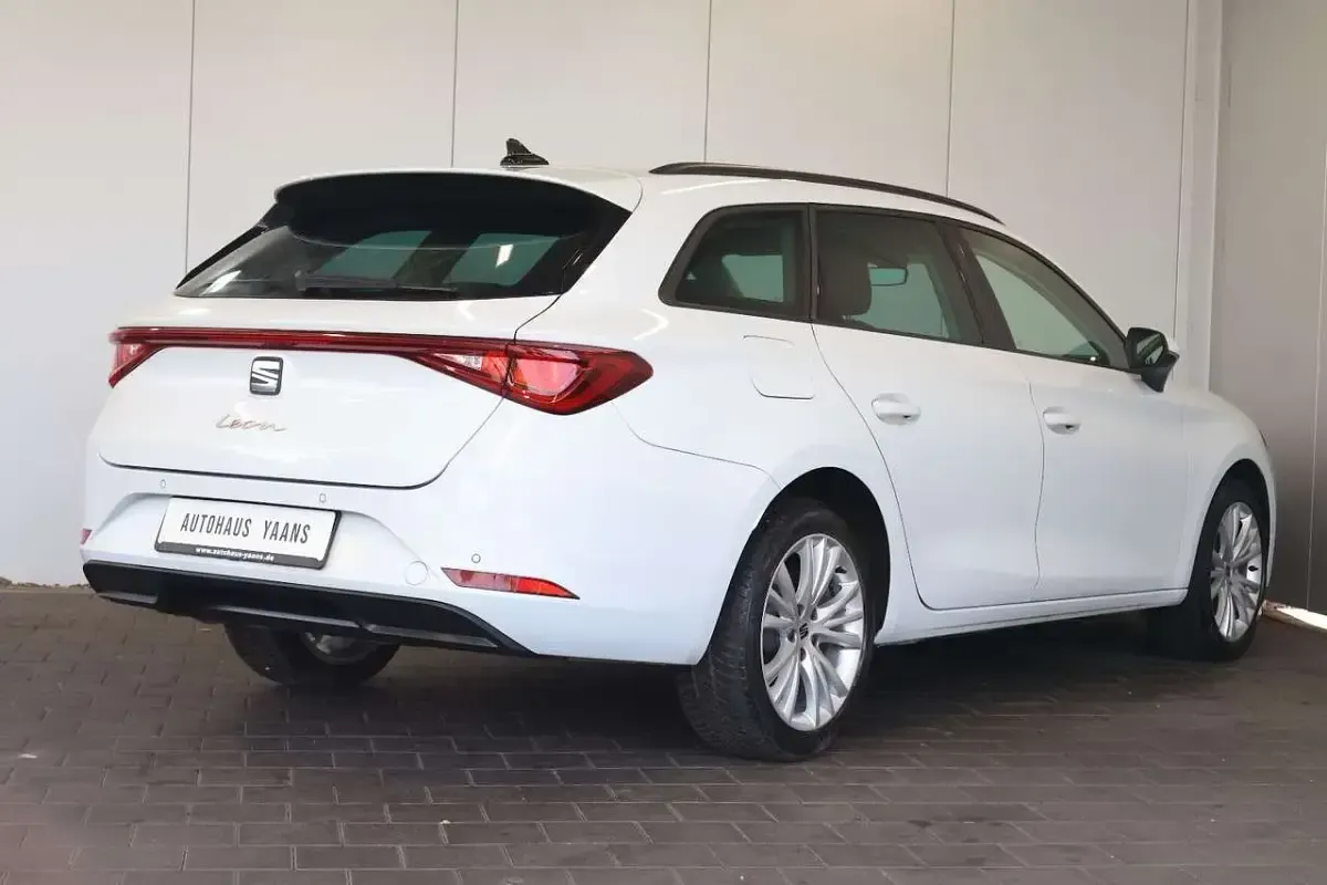 Gebraucht Seat Leon ST Style 150 PS (110 kW) 2024 Weiß Kombi