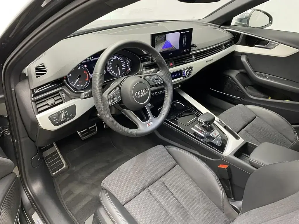 Używany Audi S4 Ambiente 341 KM (250 kW) 2023 Szary Kombi