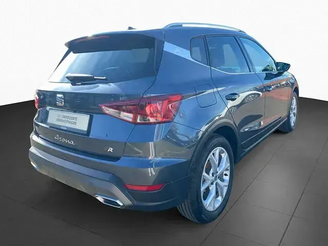 Gebraucht Seat Arona FR 110 PS (80 kW) 2023 Grau SUV