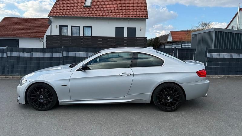 Gebraucht BMW 325 M Performance 218 PS (160 kW) 2011 Silber Coupé