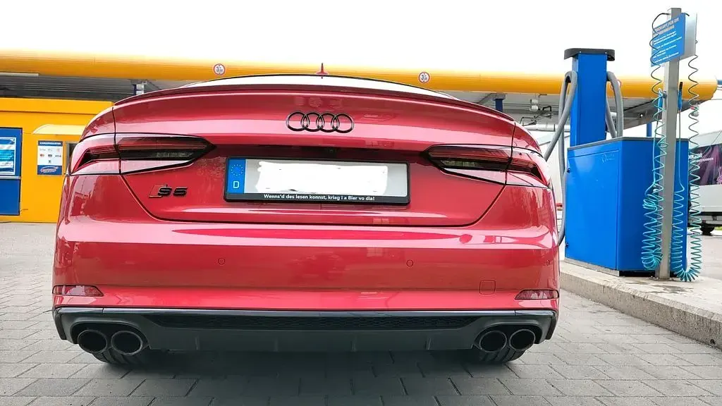 Gebraucht Audi S5 Sportback Sport 354 PS (260 kW) 2017 Rot Kleinwagen