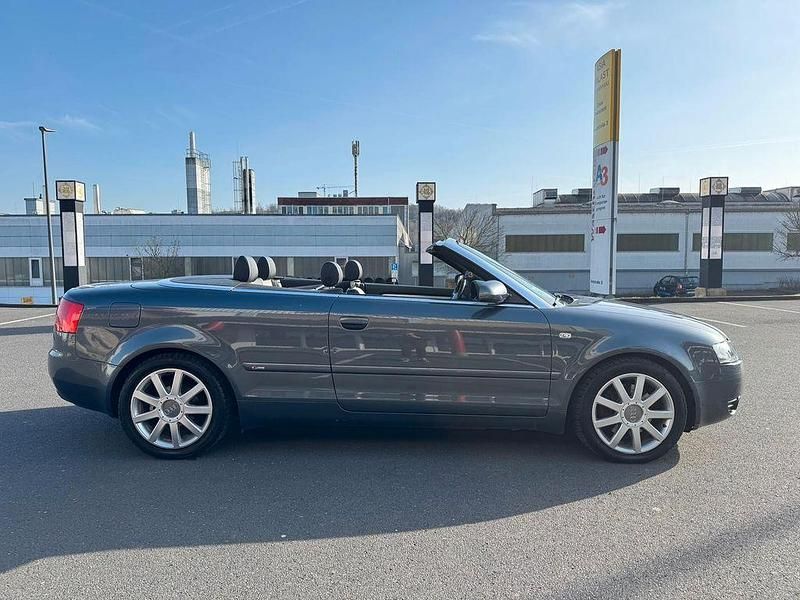 Gebraucht Audi A4 Cabriolet S-Line 163 PS (119 kW) 2005 Grau Cabrio