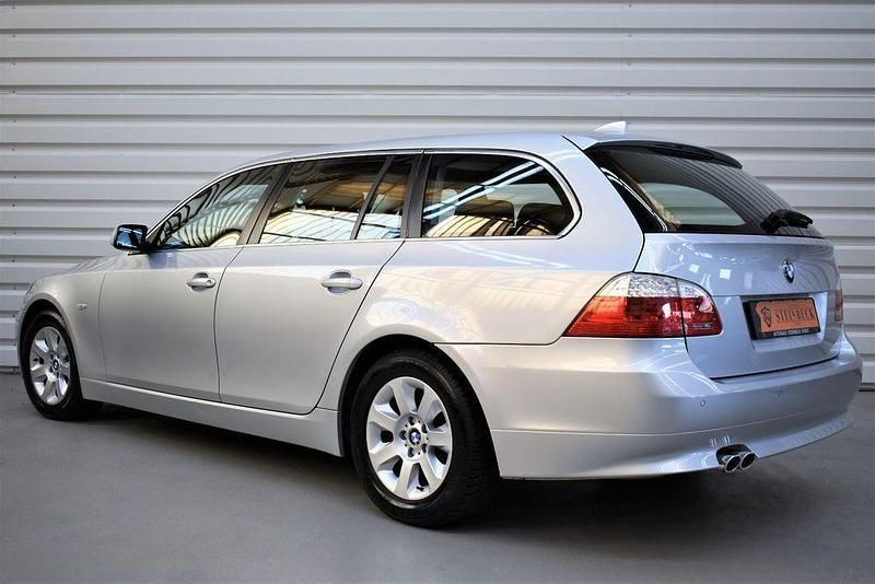 Gebraucht BMW 525 Advantage 218 PS (160 kW) 2007 Silber Kombi