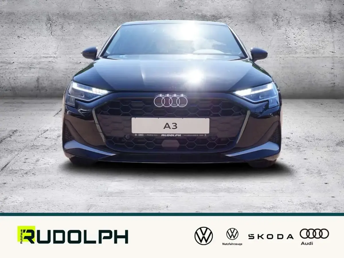 Gebraucht Audi A3 Advanced Plus 116 PS (85 kW) 2025 Mythosschwarz metallic Limousine