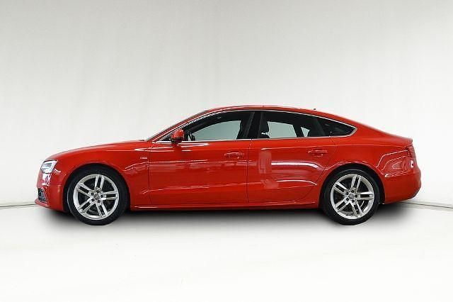 Gebraucht Audi A5 S-Line 177 PS (130 kW) 2012 Rot metallic Coupé