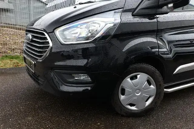 Gebraucht Ford Transit Custom Trend 131 PS (96 kW) 2023 Obsidianschwarz metallic obsidianschwarz metallic Van