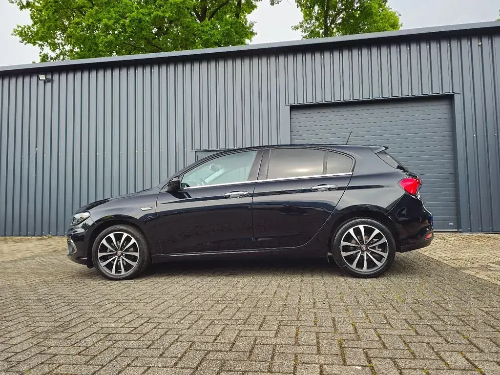 Gebraucht Fiat Tipo Lounge 120 PS (88 kW) 2017 Schwarz Limousine